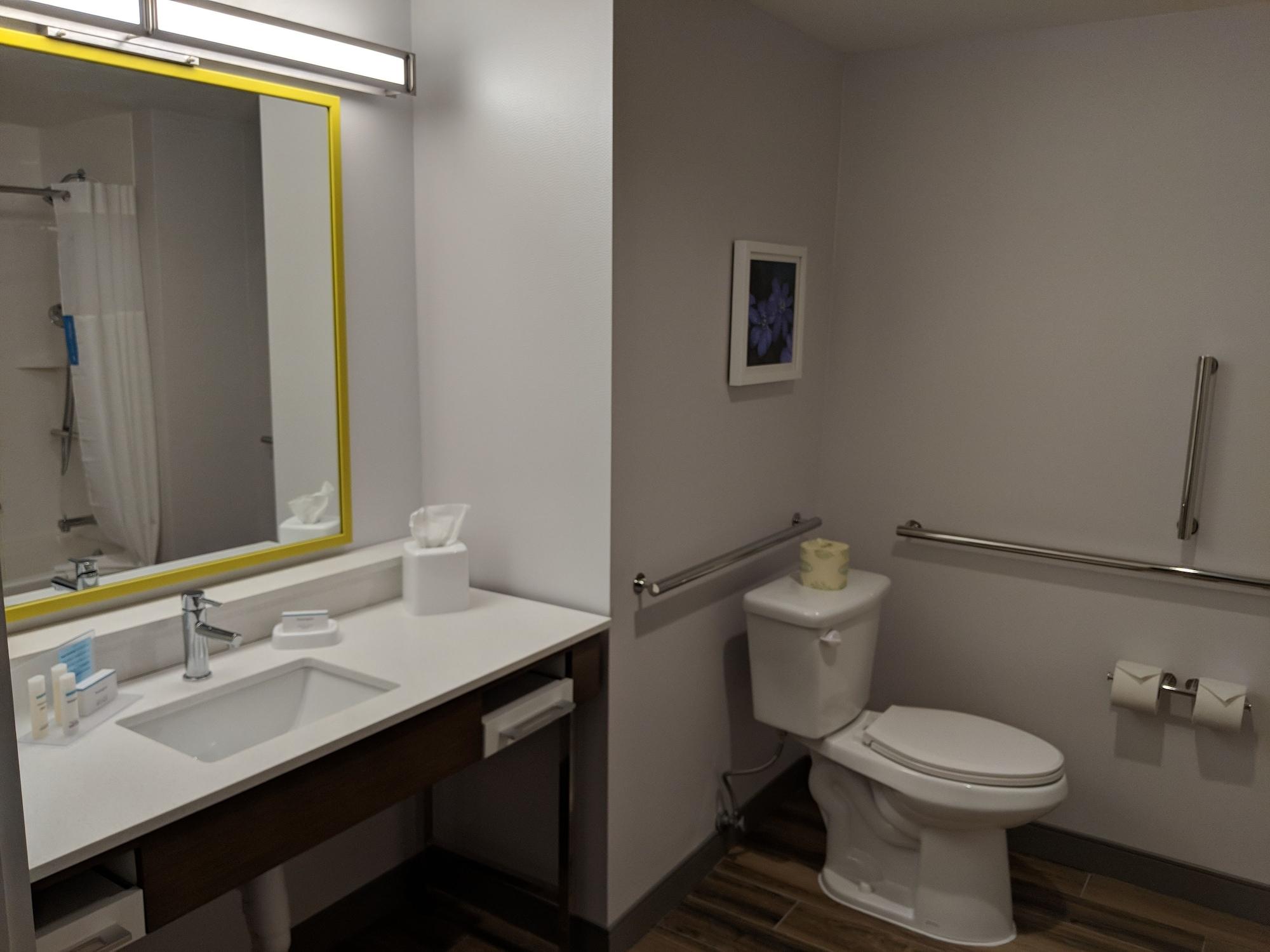 Hampton & - Hartford South 3*