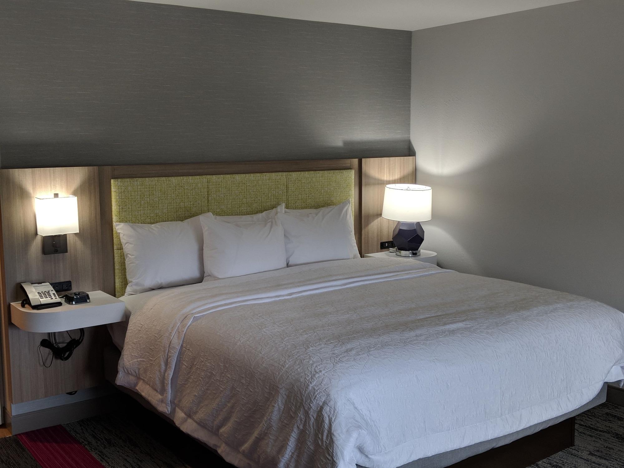 Hotel Hampton & - Hartford South 3*