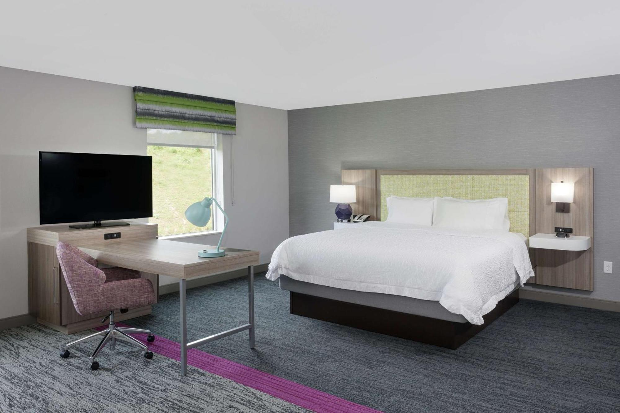 Hampton & - Hartford South Hotel 3*